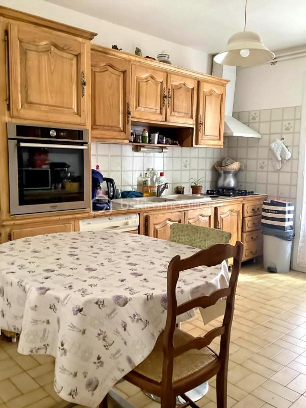 Maison traditionnelle - 105 m² - 5 pièces