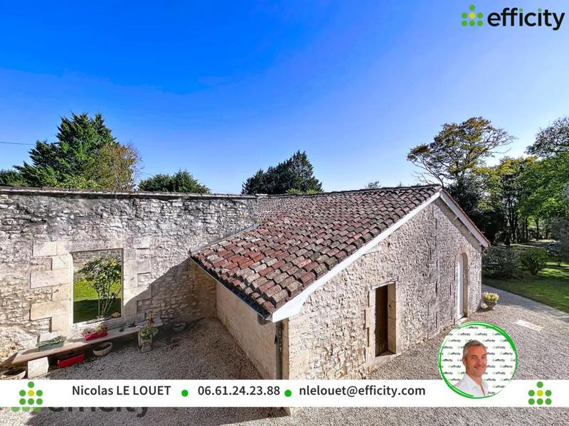 Demeure - 290 m² - 10 pièces