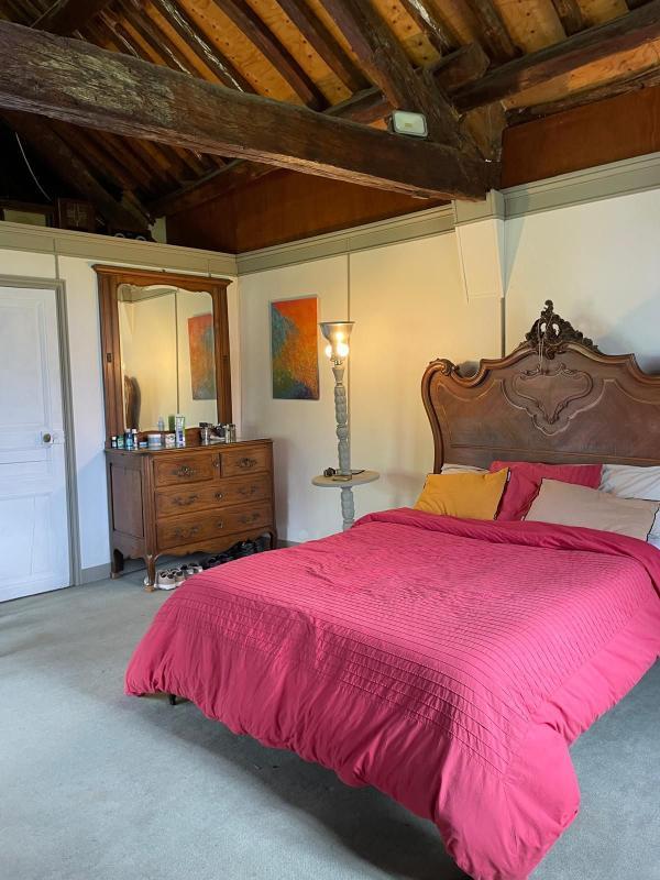 Maison - 285 m² - 10 pièces