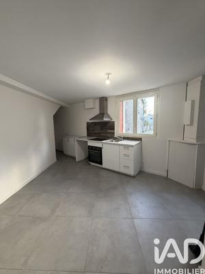 Maison - 99 m² - 4 pièces