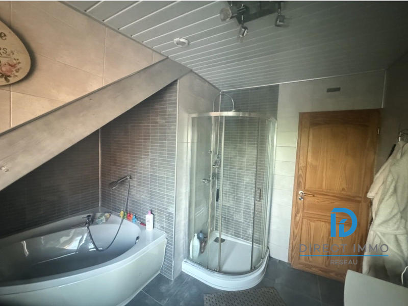 Maison - 90 m² - 5 pièces