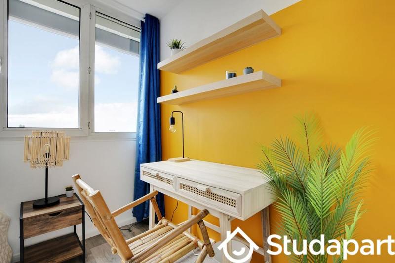 Chambre - 10 m² - 1 pièce