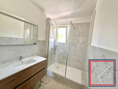 Appartement - 80 m² - 3 pièces