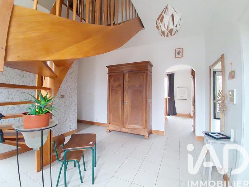 Maison - 167 m² - 7 pièces