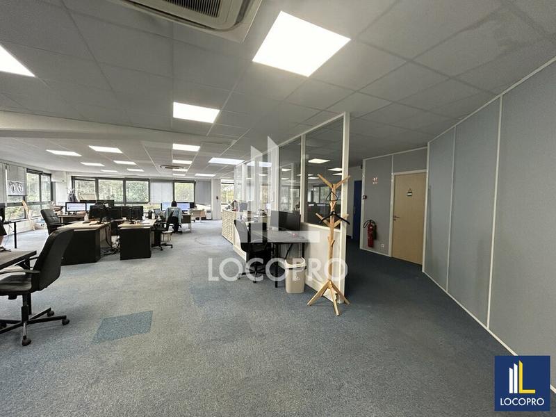 Bureau - 485 m²