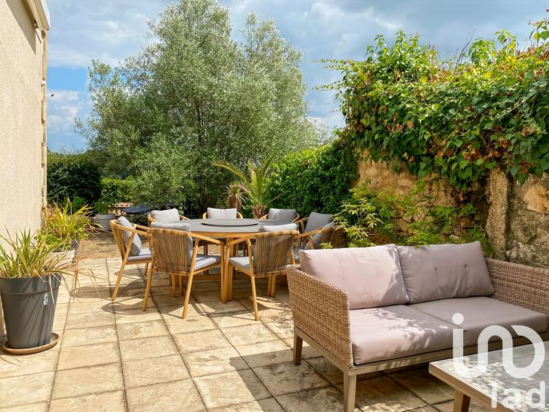 Maison - 198 m² - 6 pièces