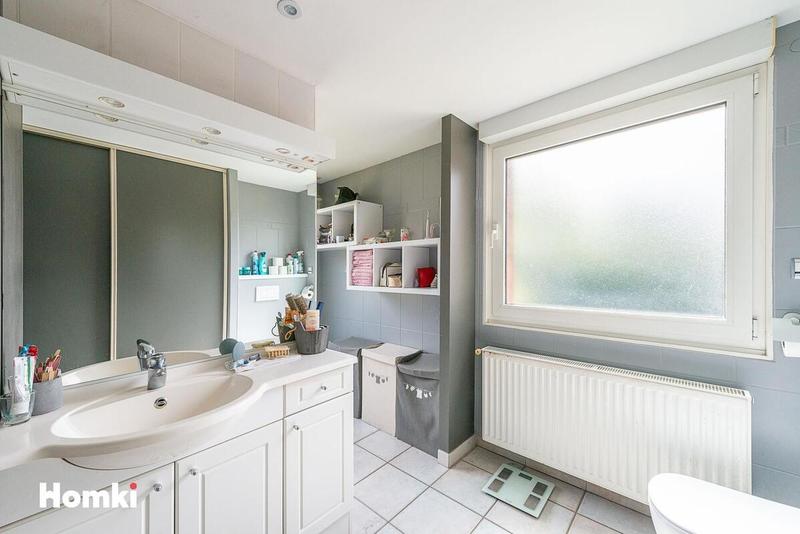 Maison d'architecte - 214 m² - 7 pièces