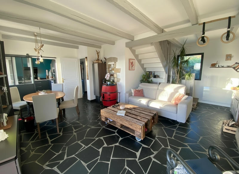 Maison - 108 m² - 6 pièces