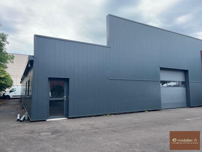 Local d'activités - 248 m²