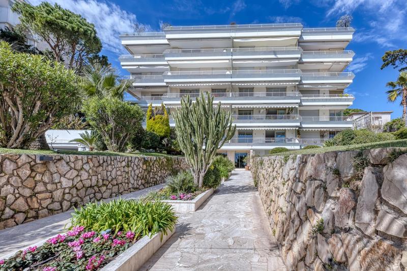 Appartement - 149 m² - 3 pièces