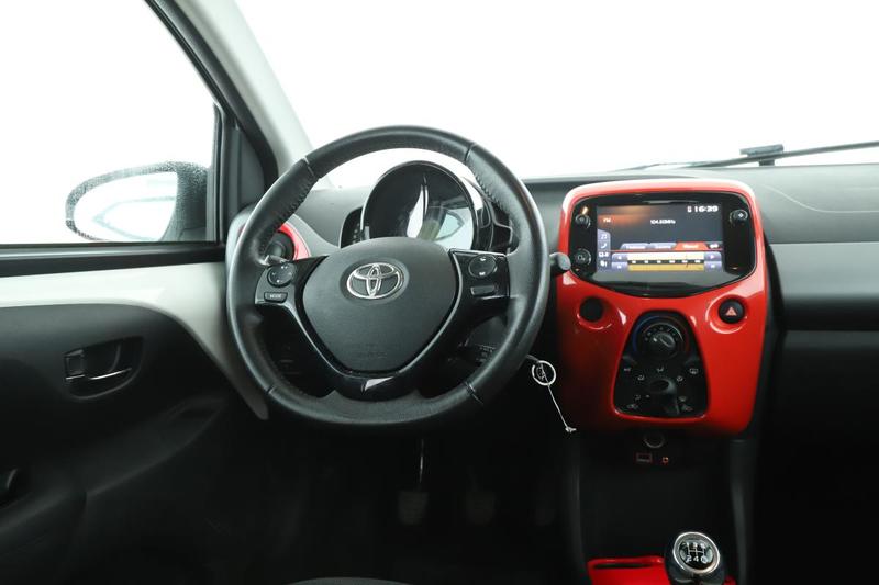 Toyota Aygo 1.0 Vvt-i X-Play 5p 72 ch