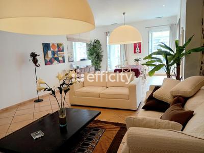 Appartement - 165 m² - 4 pièces