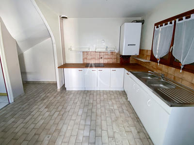 Maison - 86 m² - 5 pièces