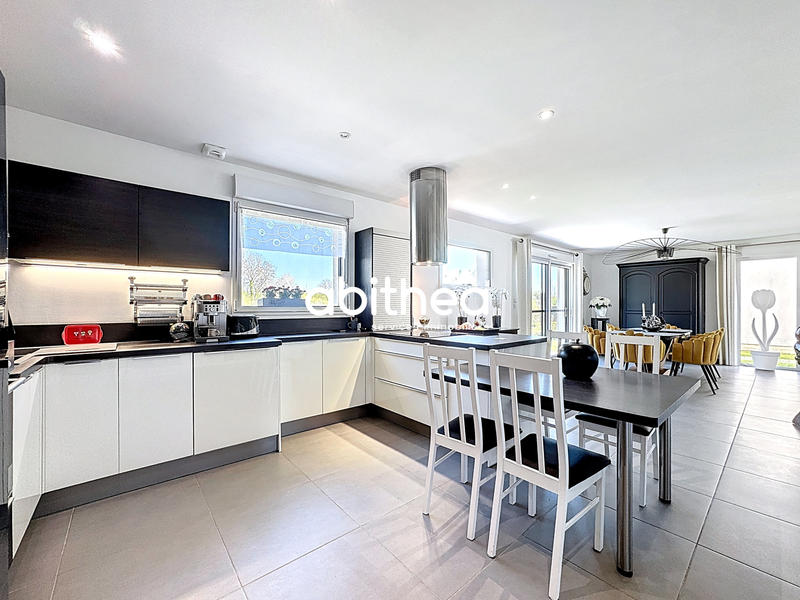 Maison - 172 m² - 6 pièces