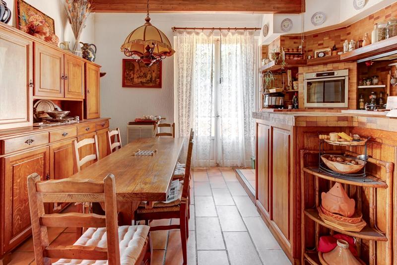 Maison - 255 m² - 6 pièces