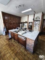 Maison - 693 m² - 26 pièces
