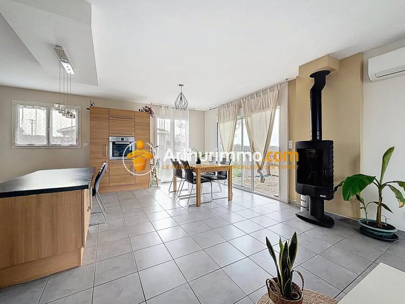 Maison - 92 m² - 4 pièces