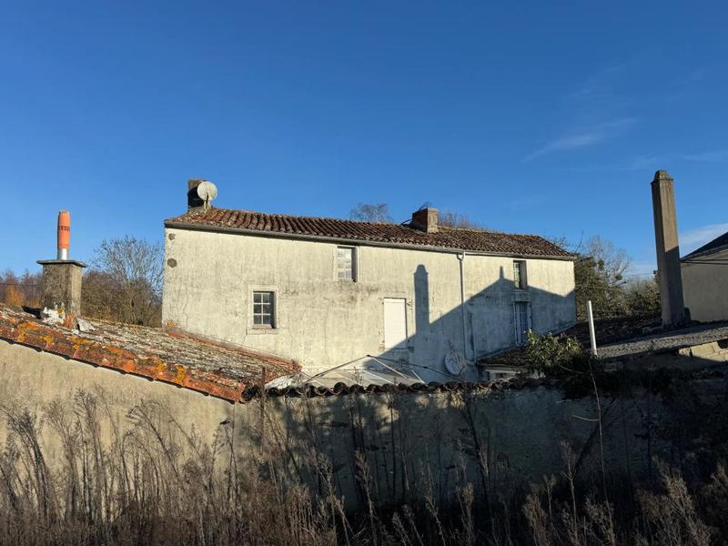 Propriété - 230 m² - 8 pièces