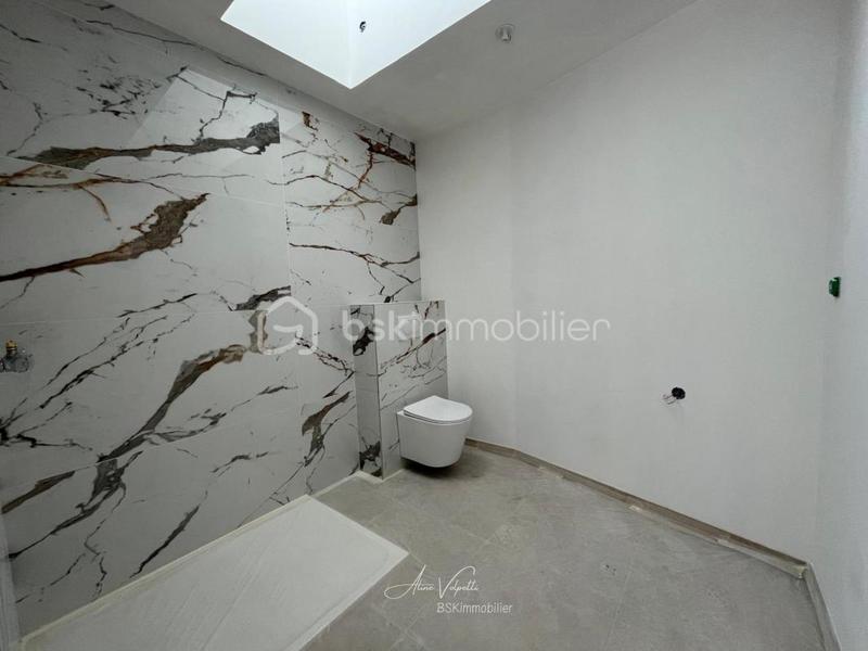 Maison - 138 m² - 4 pièces