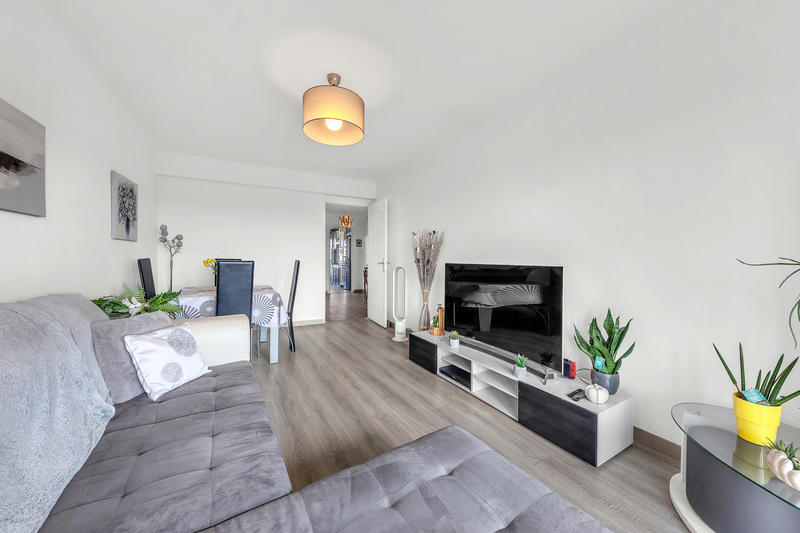 Appartement - 85 m² - 4 pièces