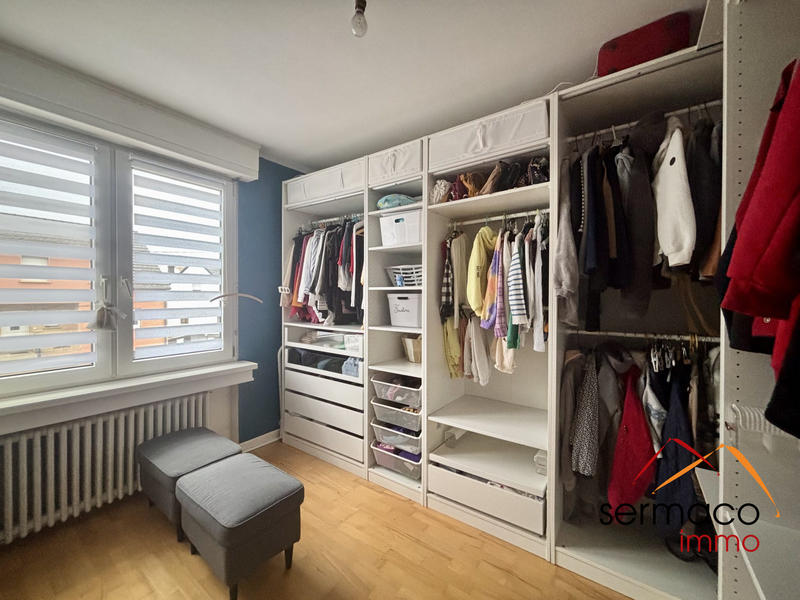 Maison - 212 m² - 11 pièces