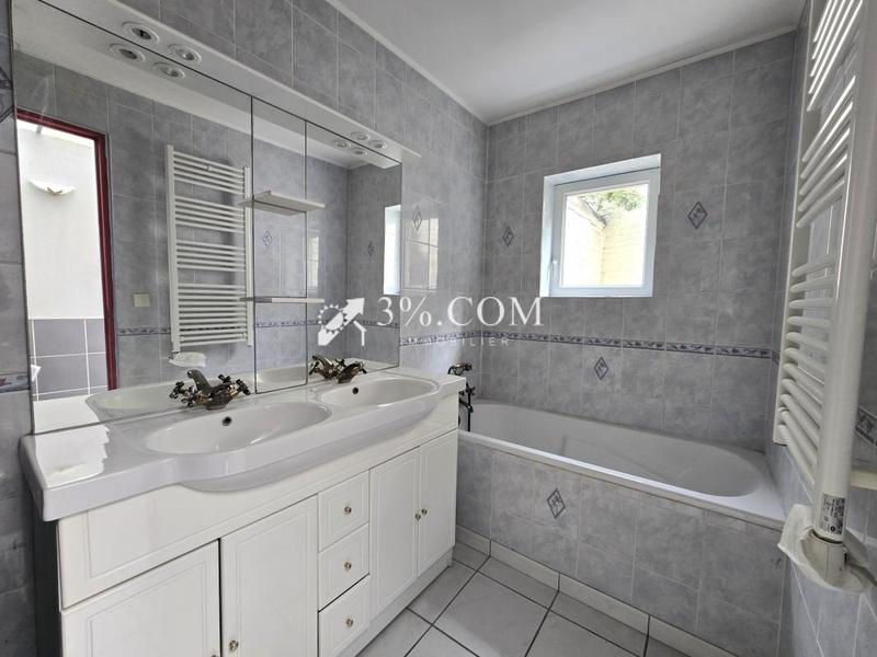 Maison - 97 m² - 5 pièces