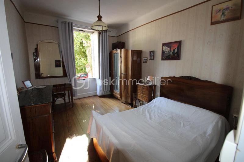 Maison en pierre - 100 m² - 9 pièces