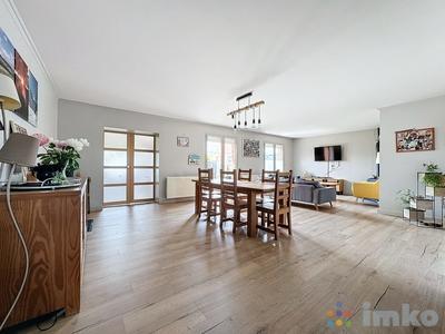 Maison - 138 m² - 6 pièces