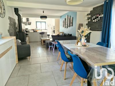 Maison - 101 m² - 5 pièces