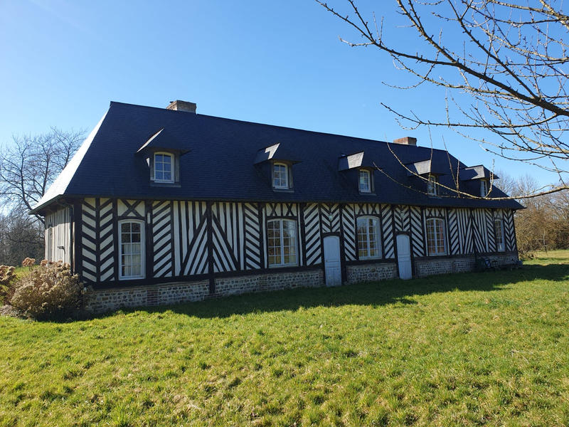 Maison - 200 m² - 10 pièces