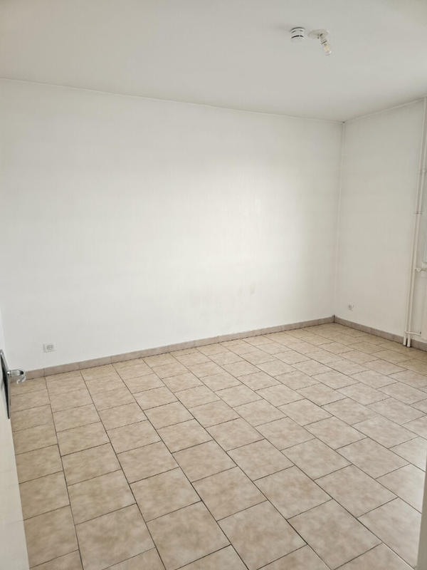 Appartement - 76 m² - 4 pièces