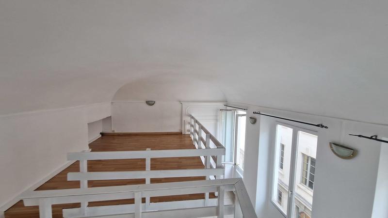 Studio - 42 m² - 1 pièce