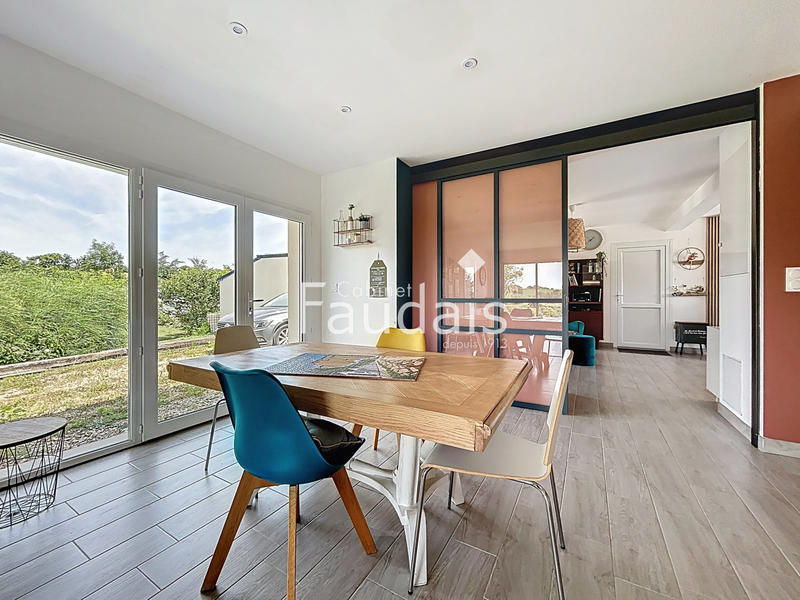 Maison - 121 m² - 6 pièces