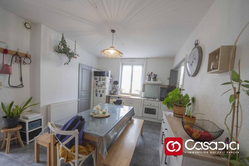 Maison - 98 m² - 6 pièces