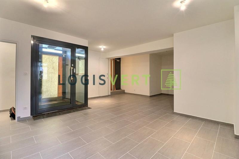 Maison ancienne - 208 m² - 11 pièces