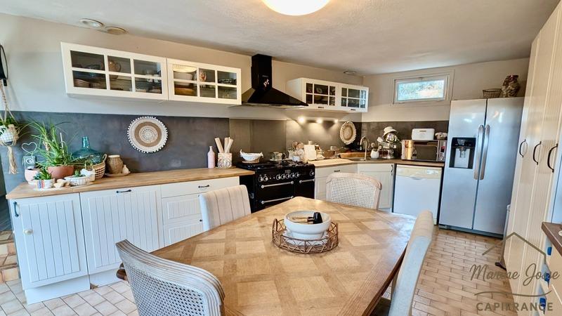 Maison - 187 m² - 7 pièces