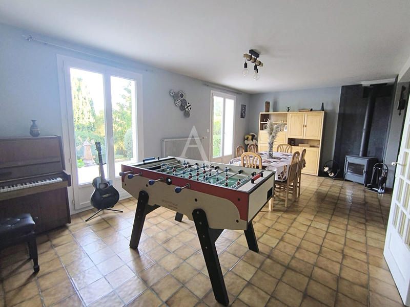 Maison - 122 m² - 7 pièces