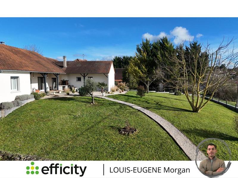 Pavillon - 162 m² - 7 pièces