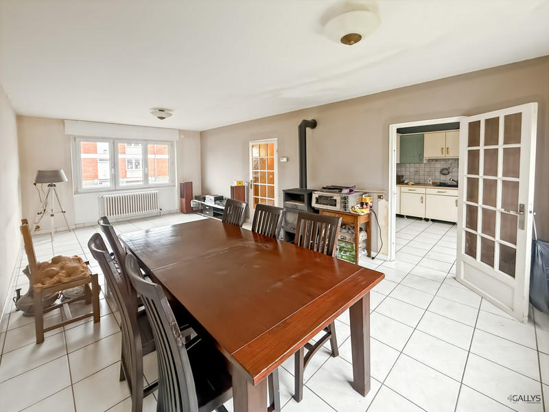 Maison - 91 m² - 5 pièces