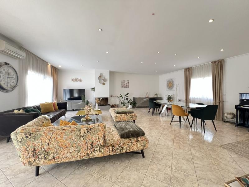 Villa - 230 m² - 7 pièces