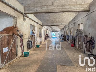 Maison - 221 m² - 7 pièces