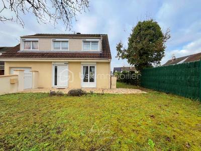 Maison - 104 m² - 5 pièces