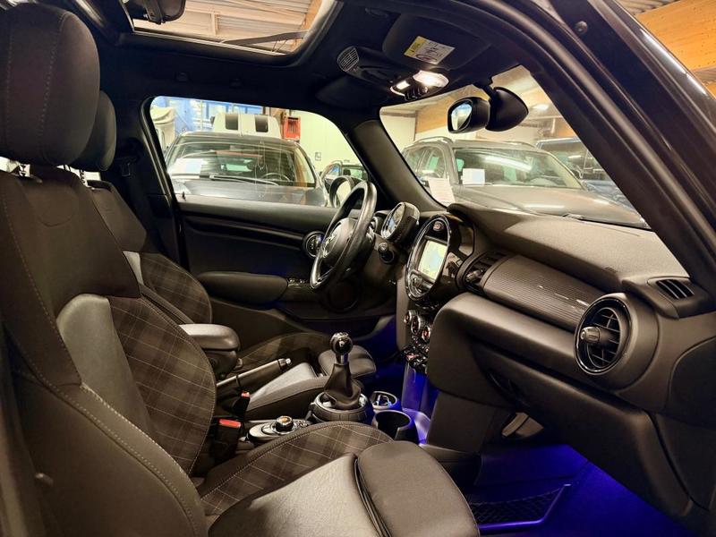 Mini Cooper 1.5 136ch 5 portes / Toit Ouvrant