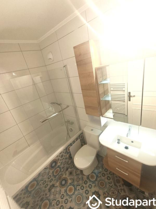 Chambre - 9 m² - 1 pièce