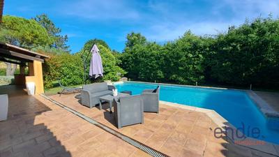 Maison - 150 m² - 5 pièces