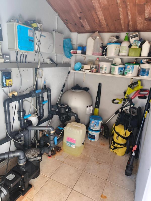 Maison - 239 m² - 10 pièces