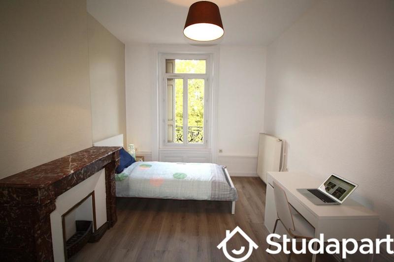 Chambre - 14 m² - 1 pièce