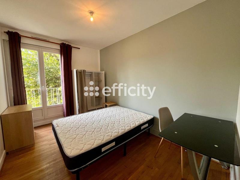 Maison - 140 m² - 9 pièces