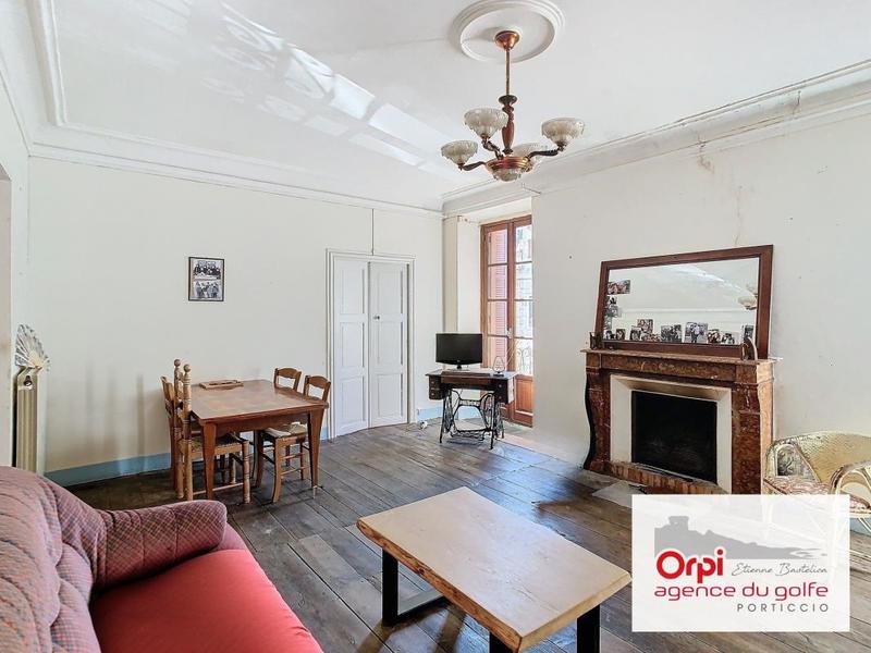 Maison de village - 220 m² - 4 pièces