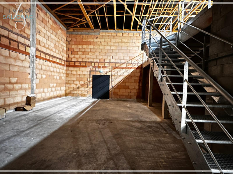 Local commercial - 287 m²